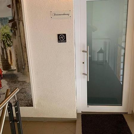 Hier Steckt Liebe Drin ! Apartment Dormagen Bagian luar foto