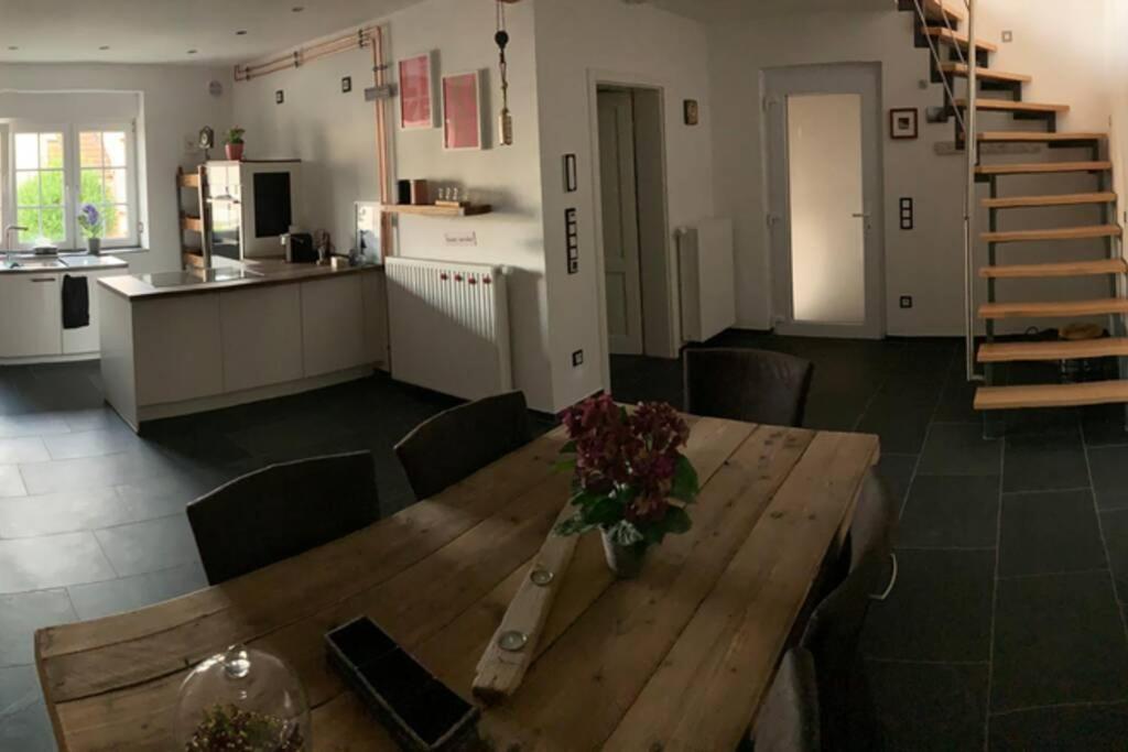 Hier Steckt Liebe Drin ! Apartment Dormagen Bagian luar foto