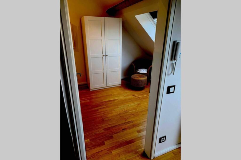 Hier Steckt Liebe Drin ! Apartment Dormagen Bagian luar foto